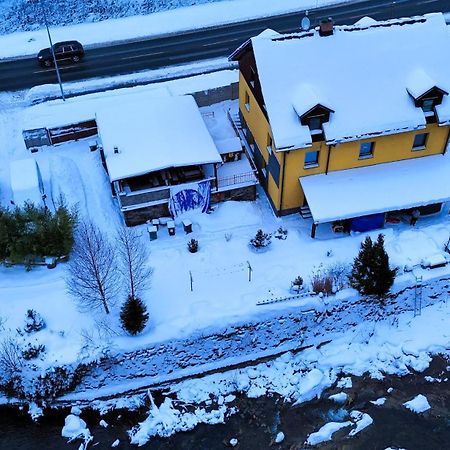 Apartmany Nad Rekou Свобода-над-Упоу Екстер'єр фото