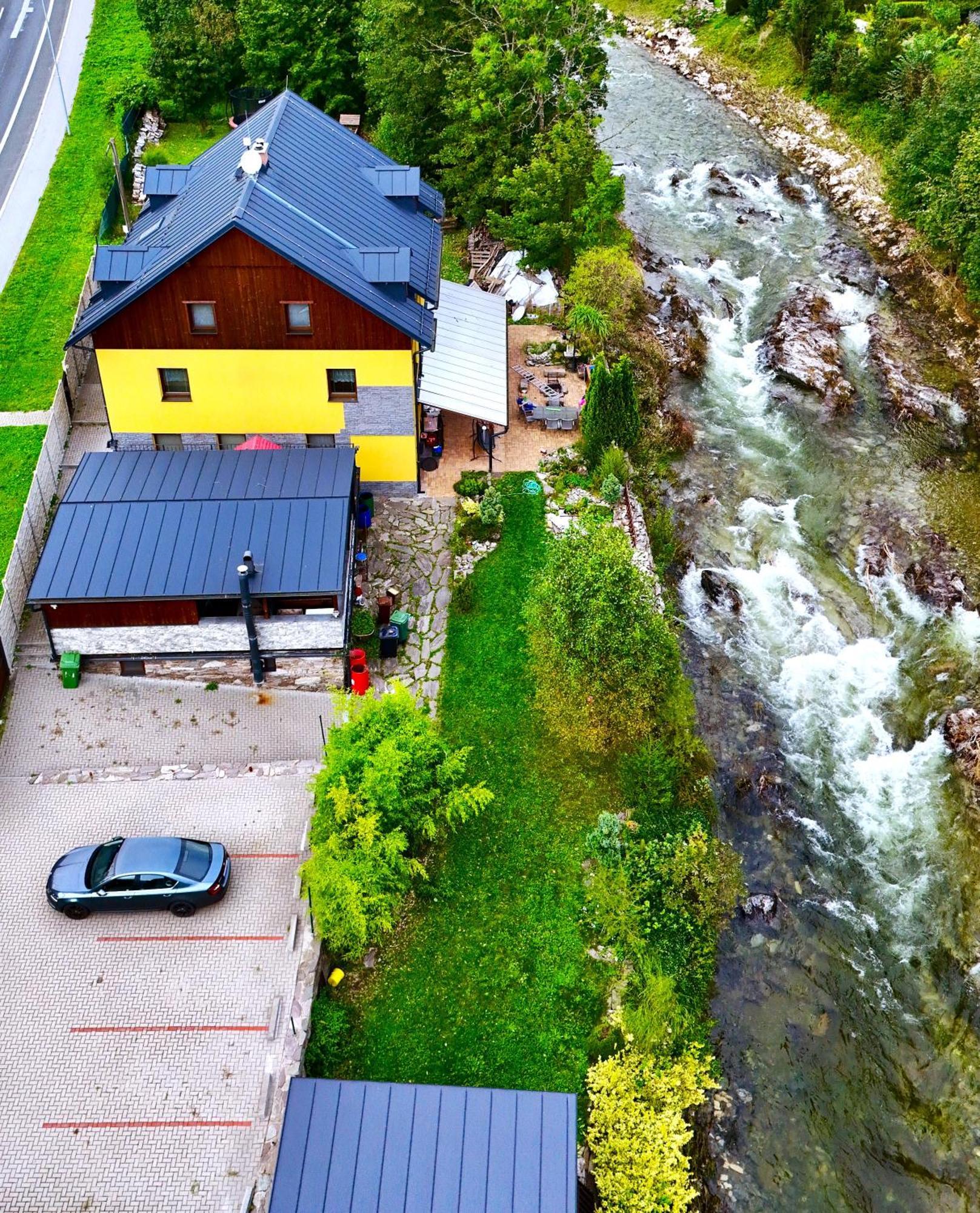 Apartmany Nad Rekou Свобода-над-Упоу Екстер'єр фото