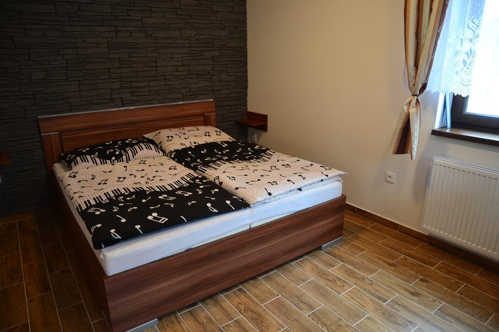 Apartmany Nad Rekou Свобода-над-Упоу Екстер'єр фото